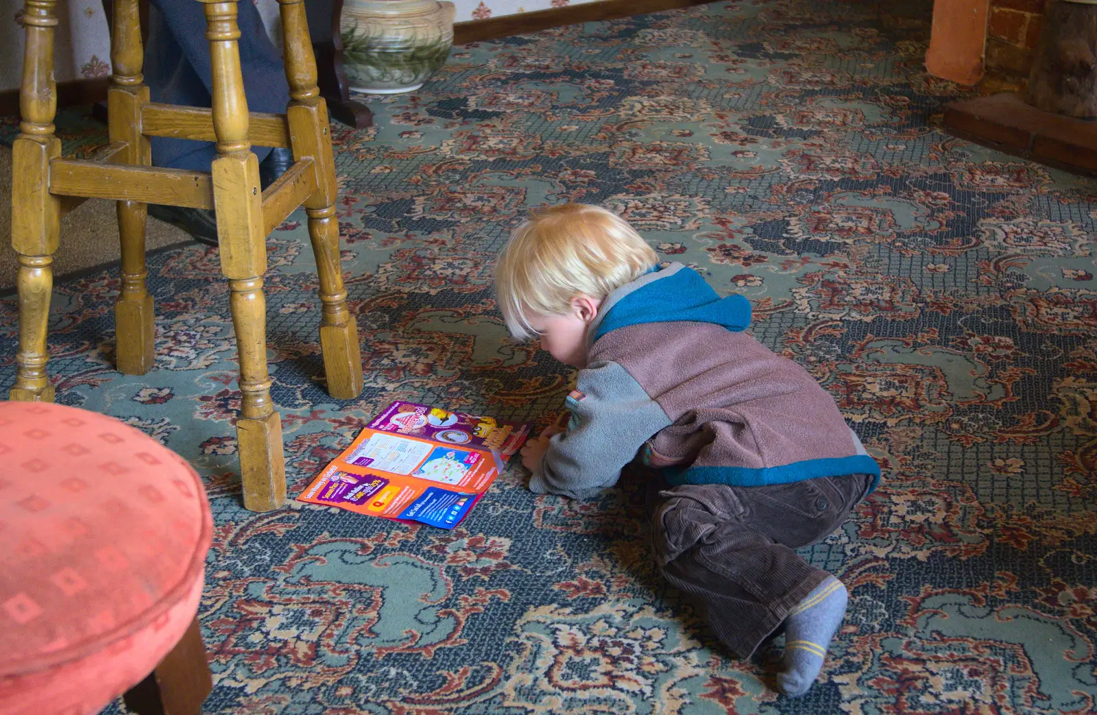 Harry reads something on the floor, from The BSCC at the Cross Keys, and a Building Catch Up, Brome and Redgrave, Suffolk - 24th April 2014