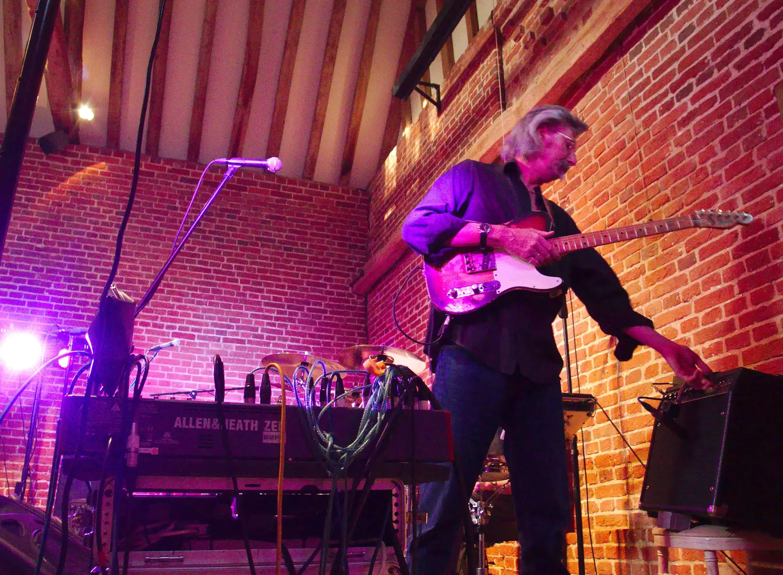 Rob tests his guitar out, from The BBs Play Haughley Park Barn, Haughley, Suffolk - 26th April 2014