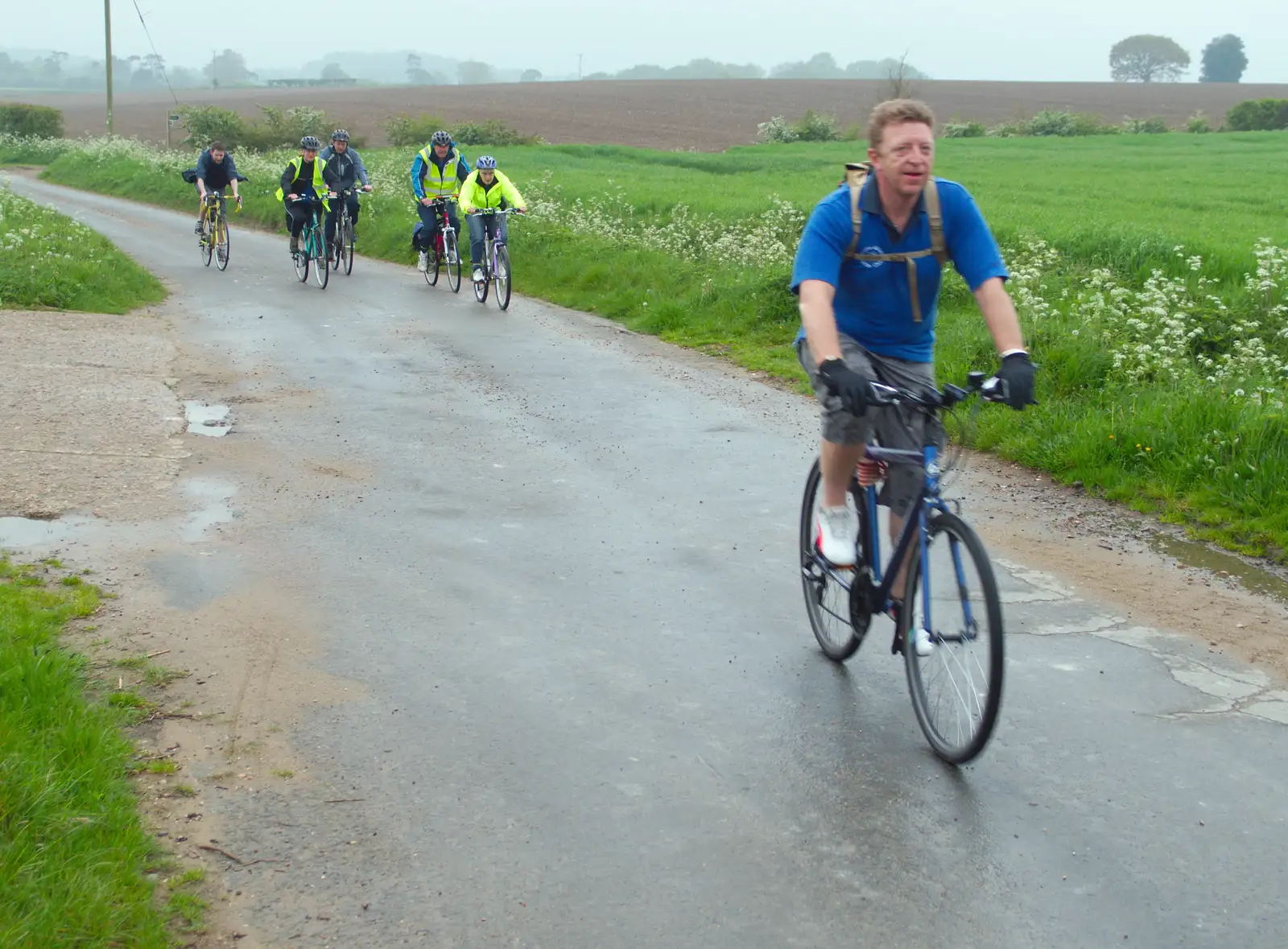 Gaz rides past, from The BSCC at the Burston Crown, and the Oaksmere Re-opens, Brome, Suffolk - 1st May 2014