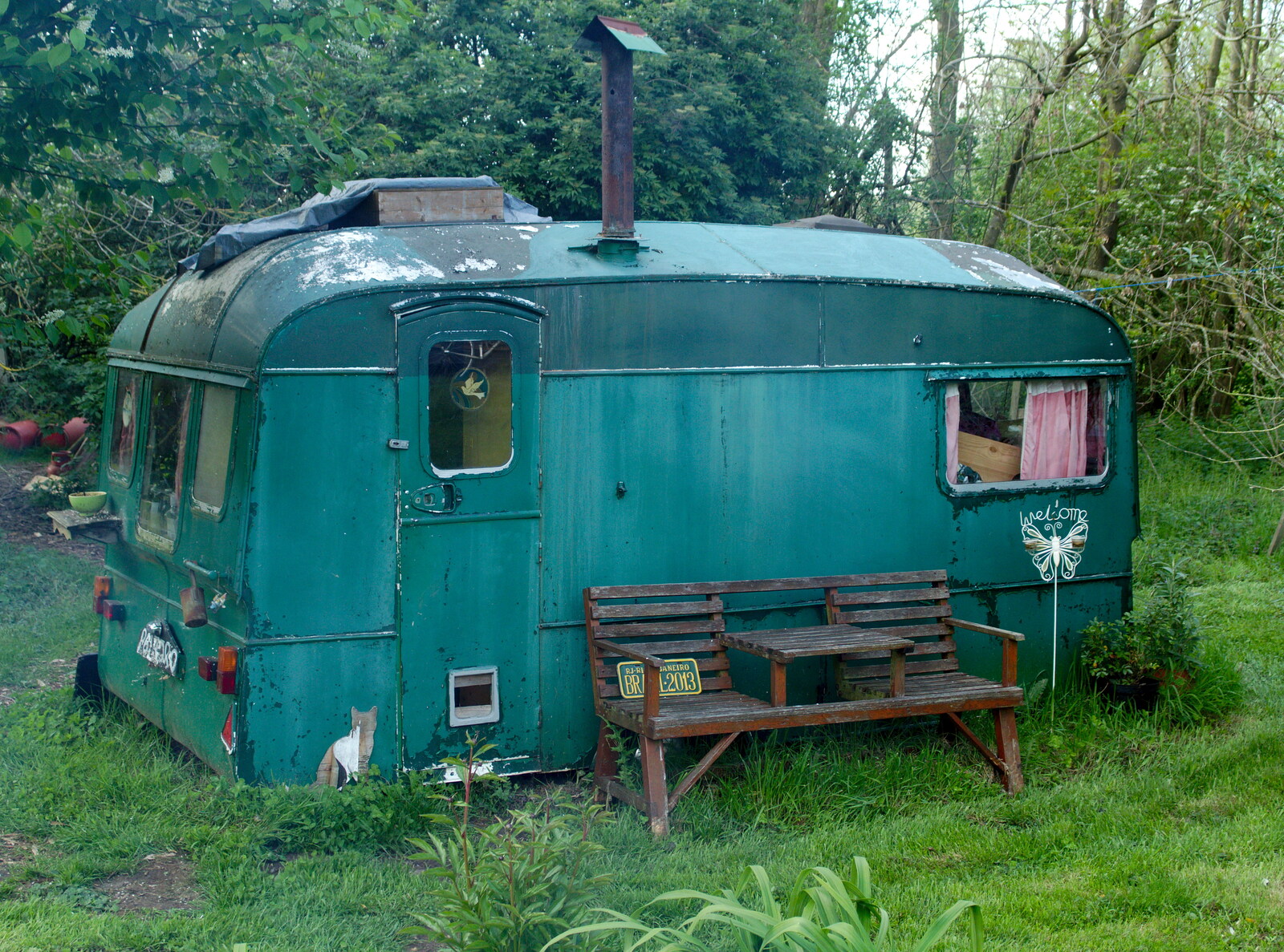 Wavy's old caravan slowly blends into the ground from BBs' Coldest Gig and a Wavy Barbeque, Botesdale and Stuston, Suffolk, 3rd May 2014