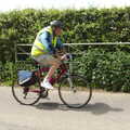 Alan cycles past, A Return to Bedford: the BSCC Annual Weekend Away, Shefford, Bedfordshire - 10th May 2014