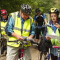 Yet another stop to consult maps, A Return to Bedford: the BSCC Annual Weekend Away, Shefford, Bedfordshire - 10th May 2014