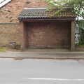 A brutalist form of bus shelter, A Return to Bedford: the BSCC Annual Weekend Away, Shefford, Bedfordshire - 10th May 2014