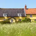 A Suffolk cottage on Mellis Common, Thornham Four Horseshoes, and the Oaksmere, Brome, Suffolk - 17th May 2014