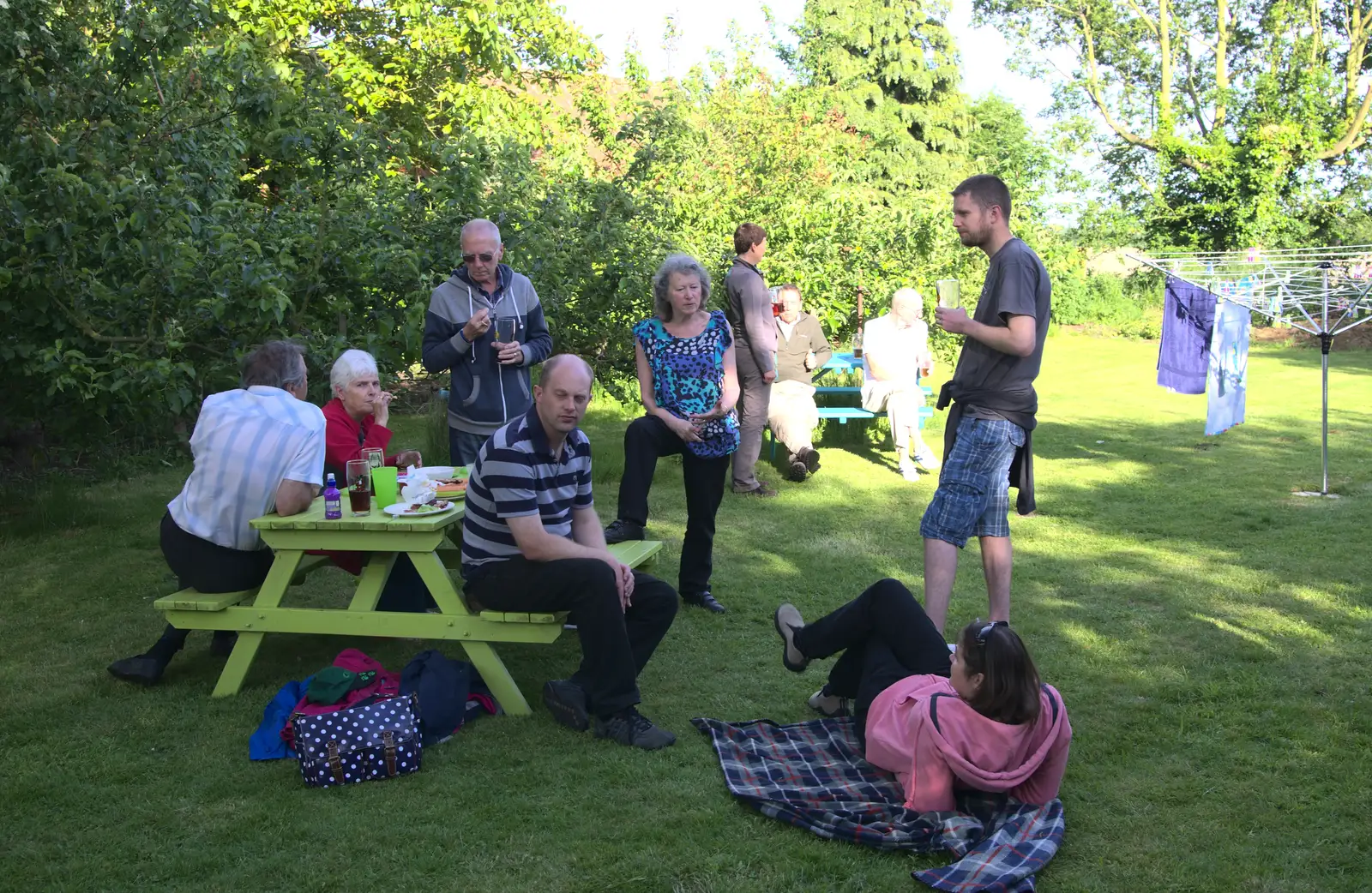 The Brome Swan massive, from A "Not a Birthday Party" Barbeque, Brome, Suffolk - 25th May 2014