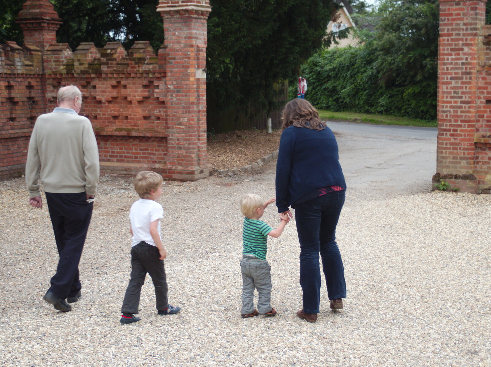 The boys set off with Grandad and Sis from Sis and Matt Visit, Suffolk and Norfolk - 31st May 2014