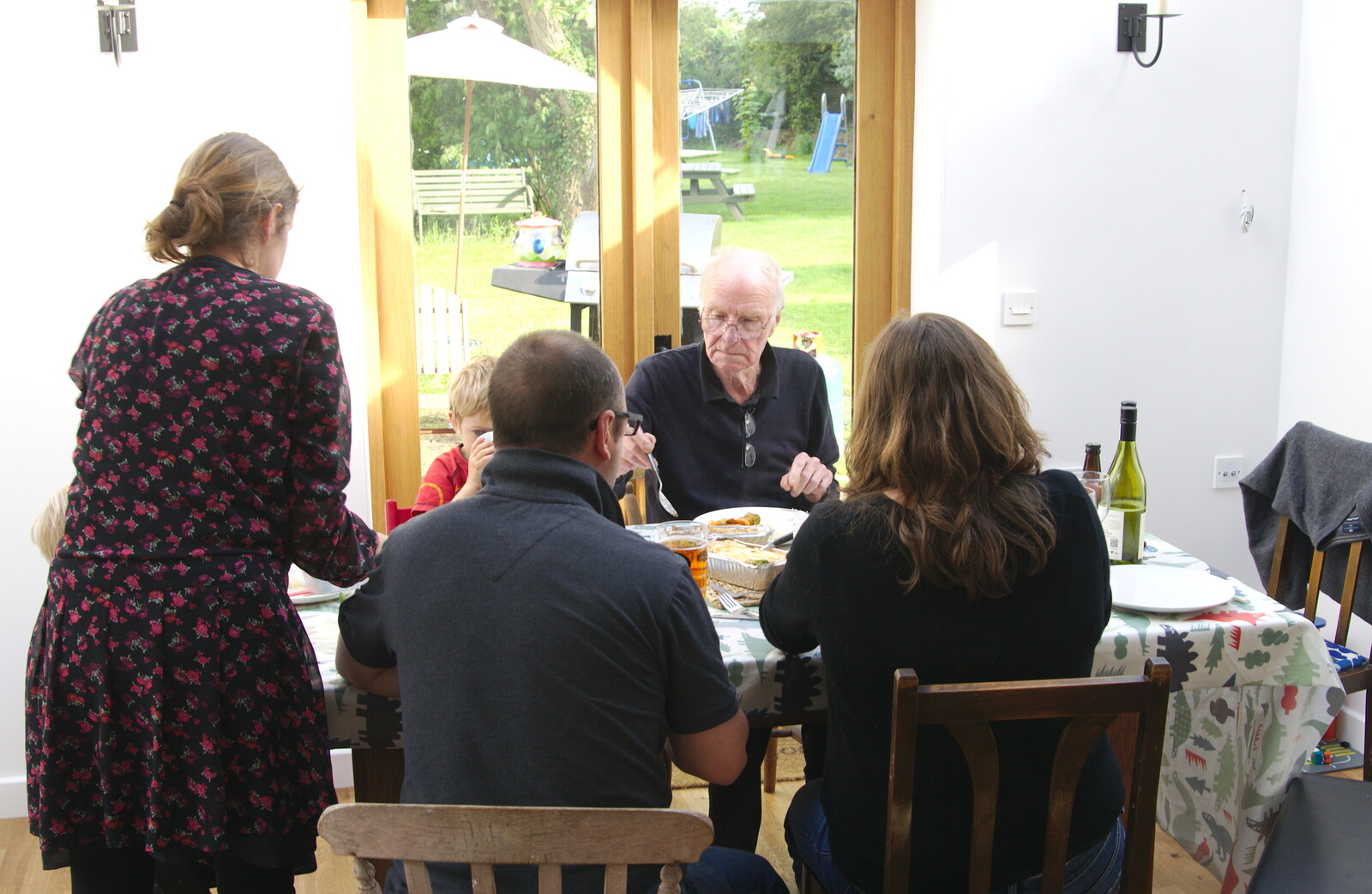 Grandad's around for lunch from Sis and Matt Visit, Suffolk and Norfolk - 31st May 2014