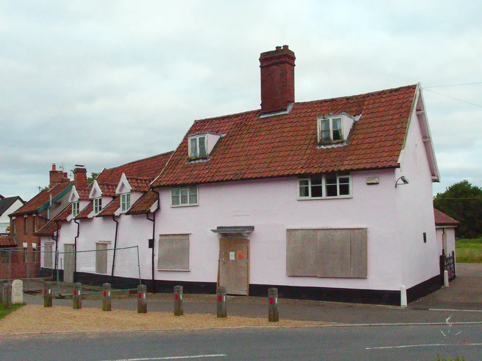 In Pulham St. Mary, the sight of a derelict pub, from Railway Hell: A Pantograph Story, Chelmsford, Essex - 17th June 2014