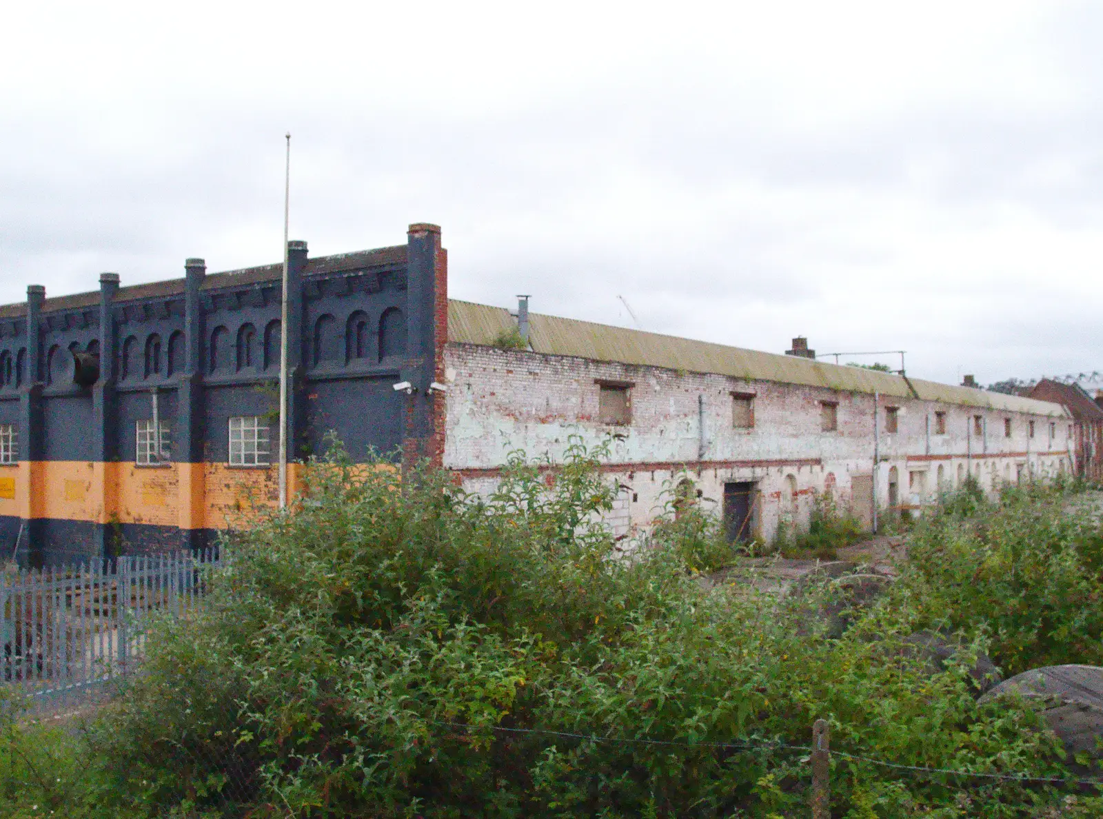 A large derelict warehouse or factory, from Railway Hell: A Pantograph Story, Chelmsford, Essex - 17th June 2014