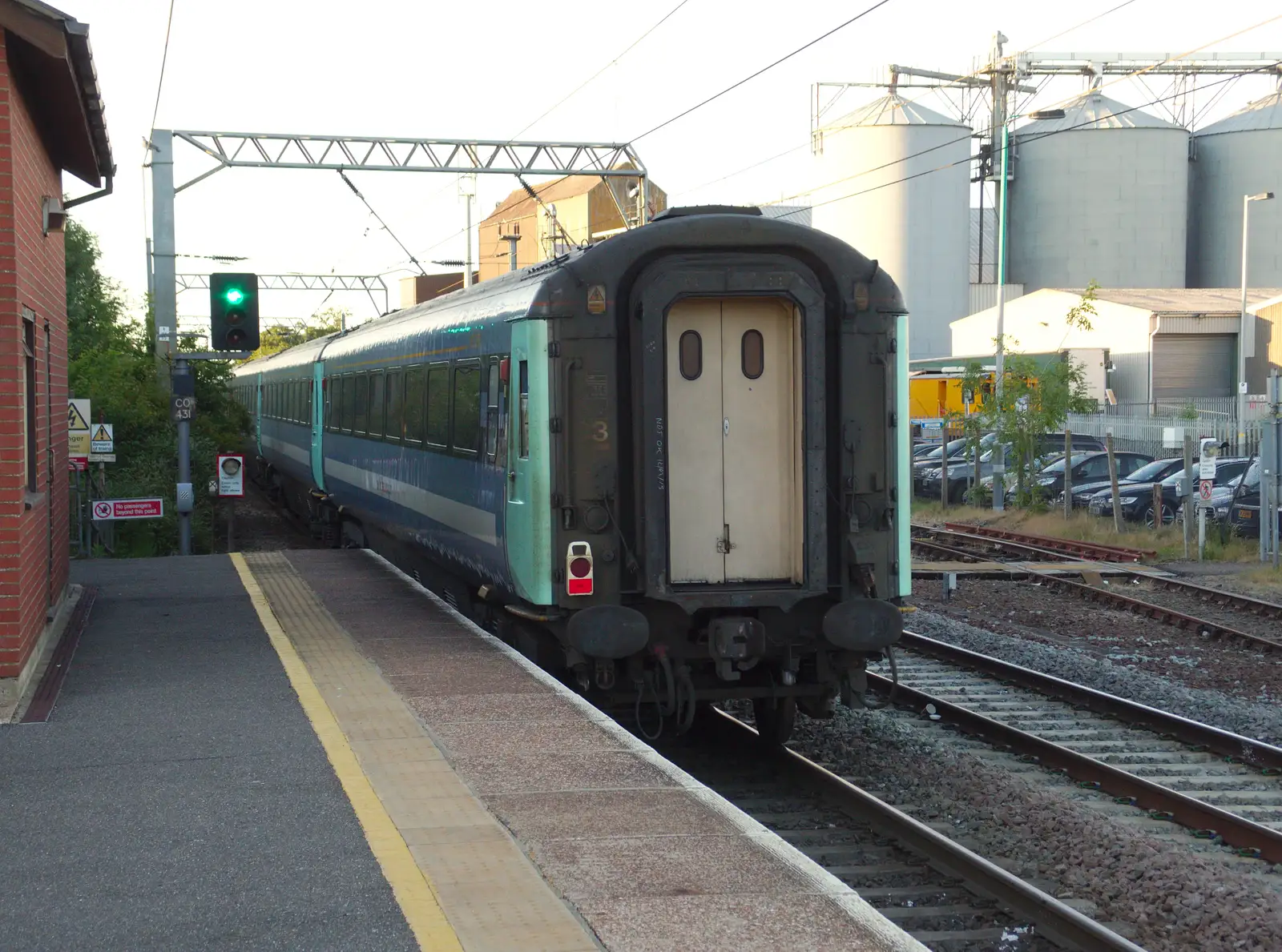 The train trundles off, with the loco missing, from Railway Hell: A Pantograph Story, Chelmsford, Essex - 17th June 2014