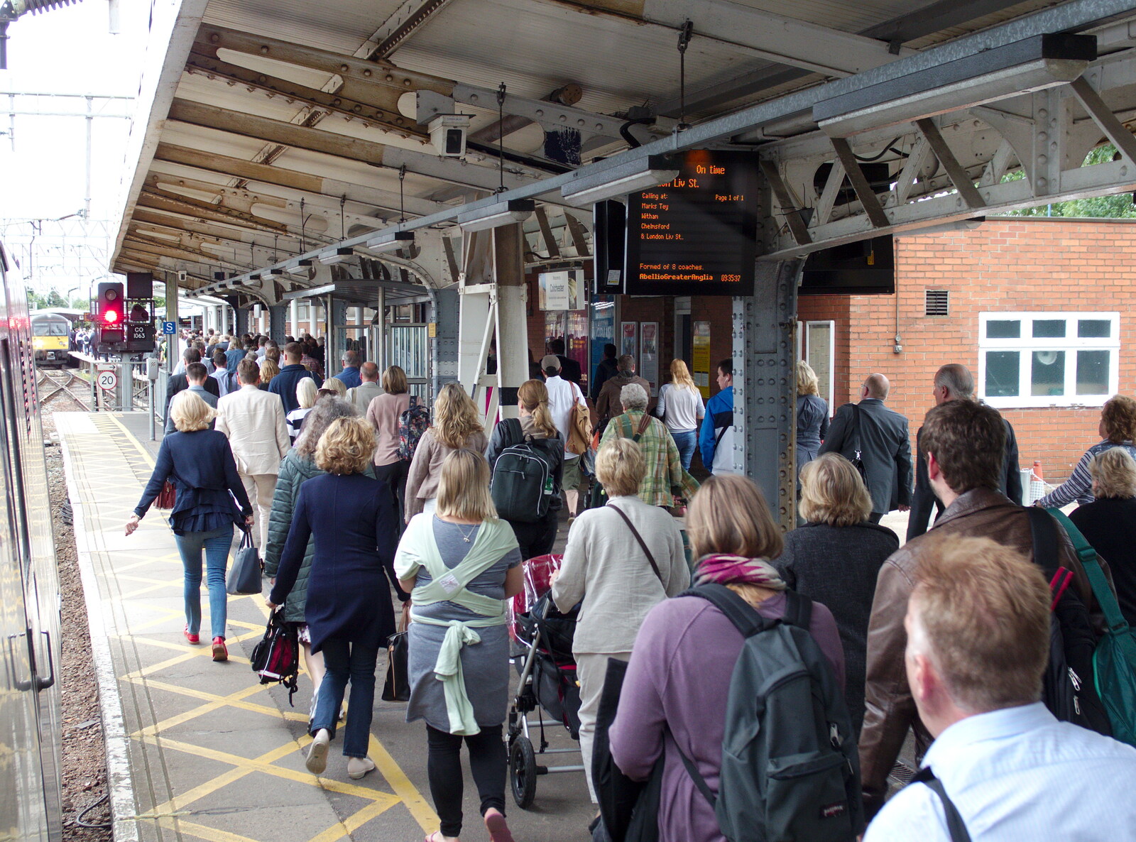 500 people pile off the terminated train at Colchester from Railway Hell: A Pantograph Story, Chelmsford, Essex - 17th June 2014