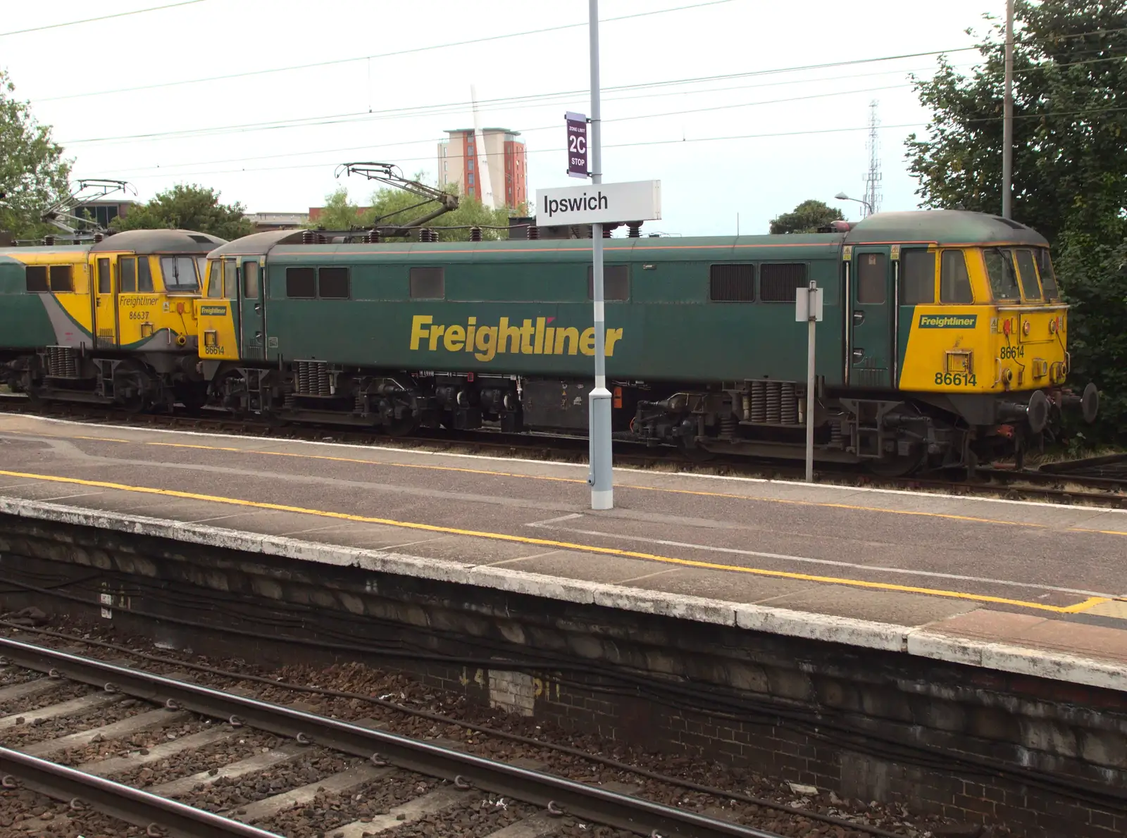 Class 86 86614 hangs around at Ipswich, from SwiftKey Innovation Days, The Haymarket, London - 27th June 2014