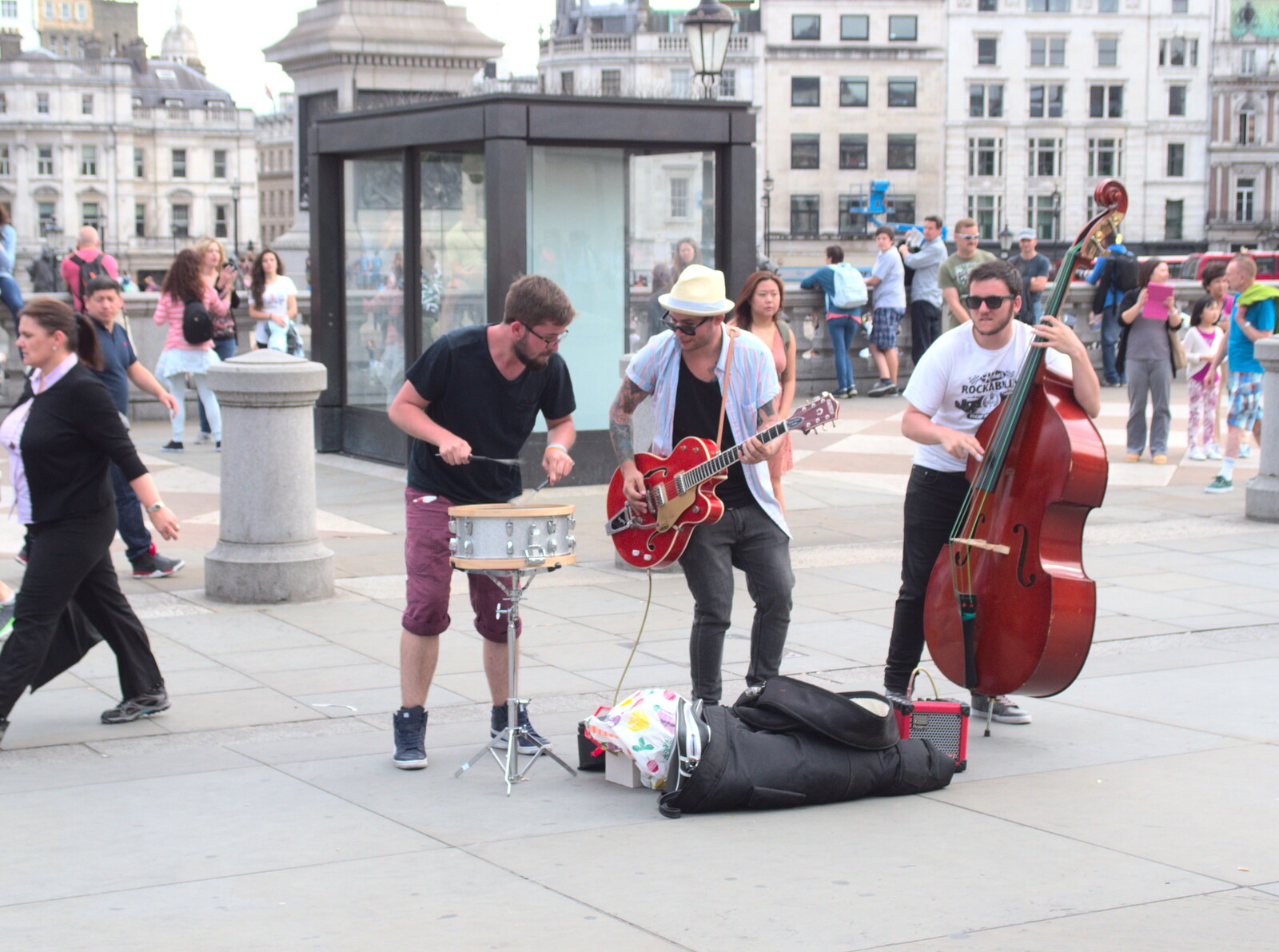 There's a skiffle band on Trafalgar Square from SwiftKey Innovation Days, The Haymarket, London - 27th June 2014