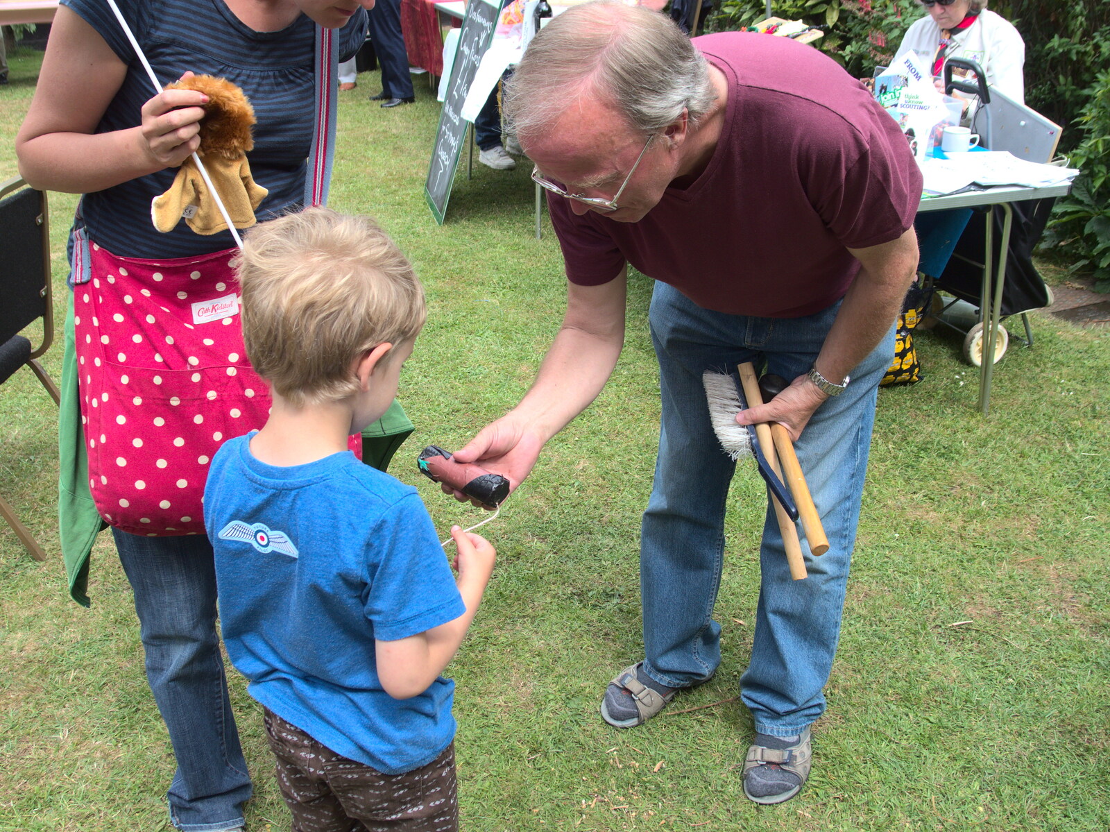 Fred gets shown the 'rat' from A Busy Day and a Church Fair, Diss, Norfolk - 28th June 2014