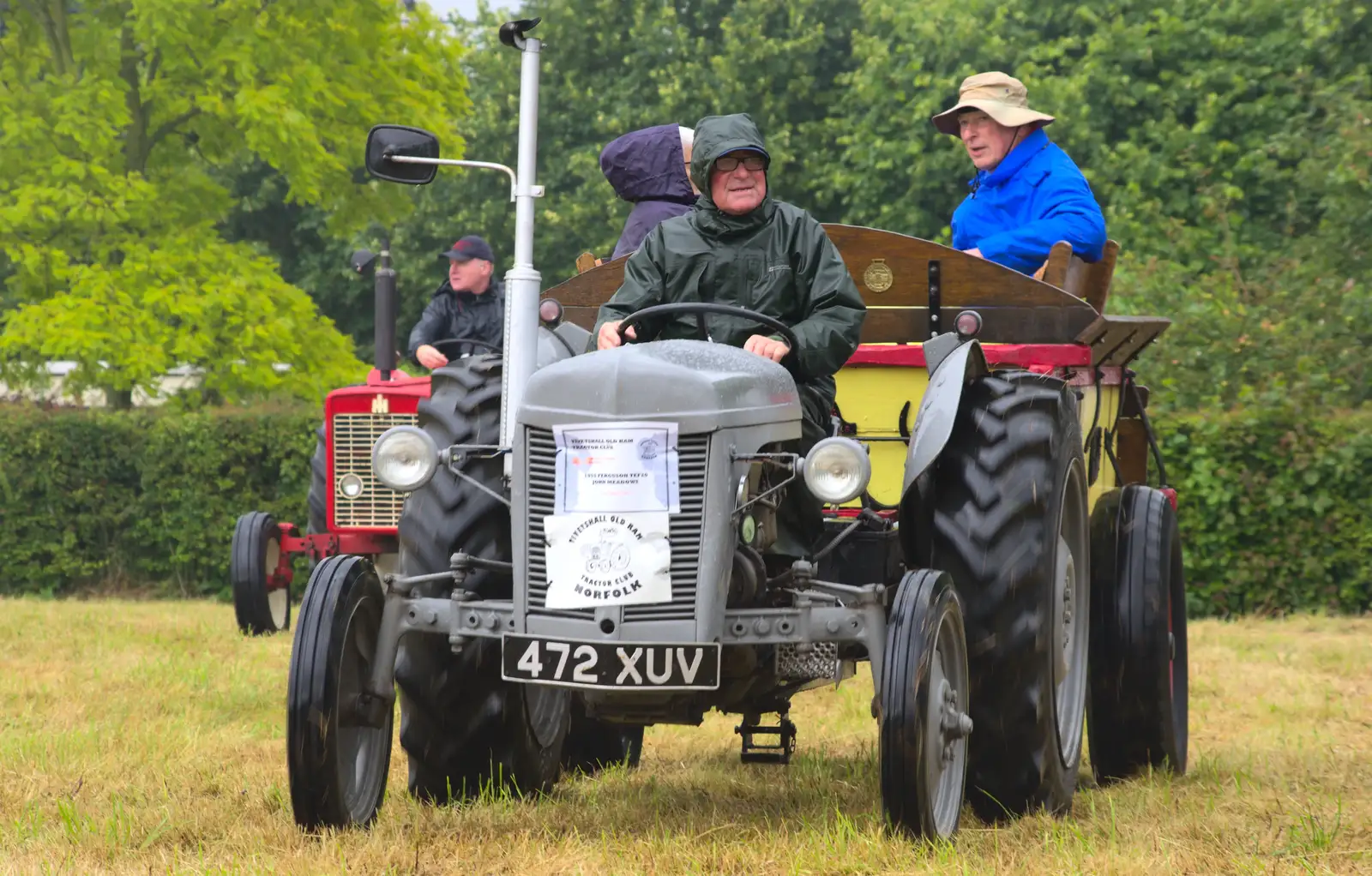 A grey Fergie arrives, from Thrandeston Pig, Little Green, Thrandeston, Suffolk - 29th June 2014