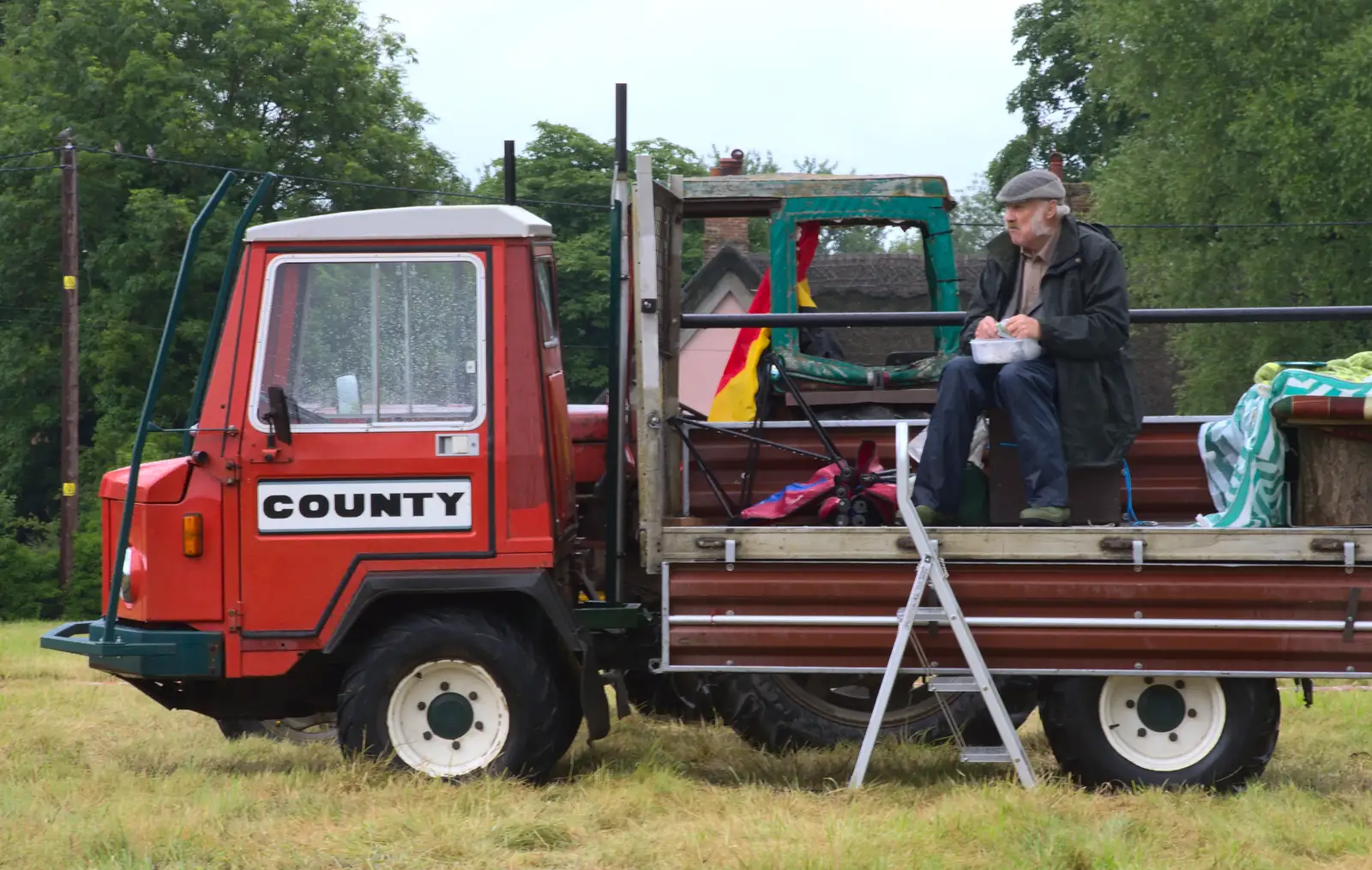 Time for a sandwich, from Thrandeston Pig, Little Green, Thrandeston, Suffolk - 29th June 2014