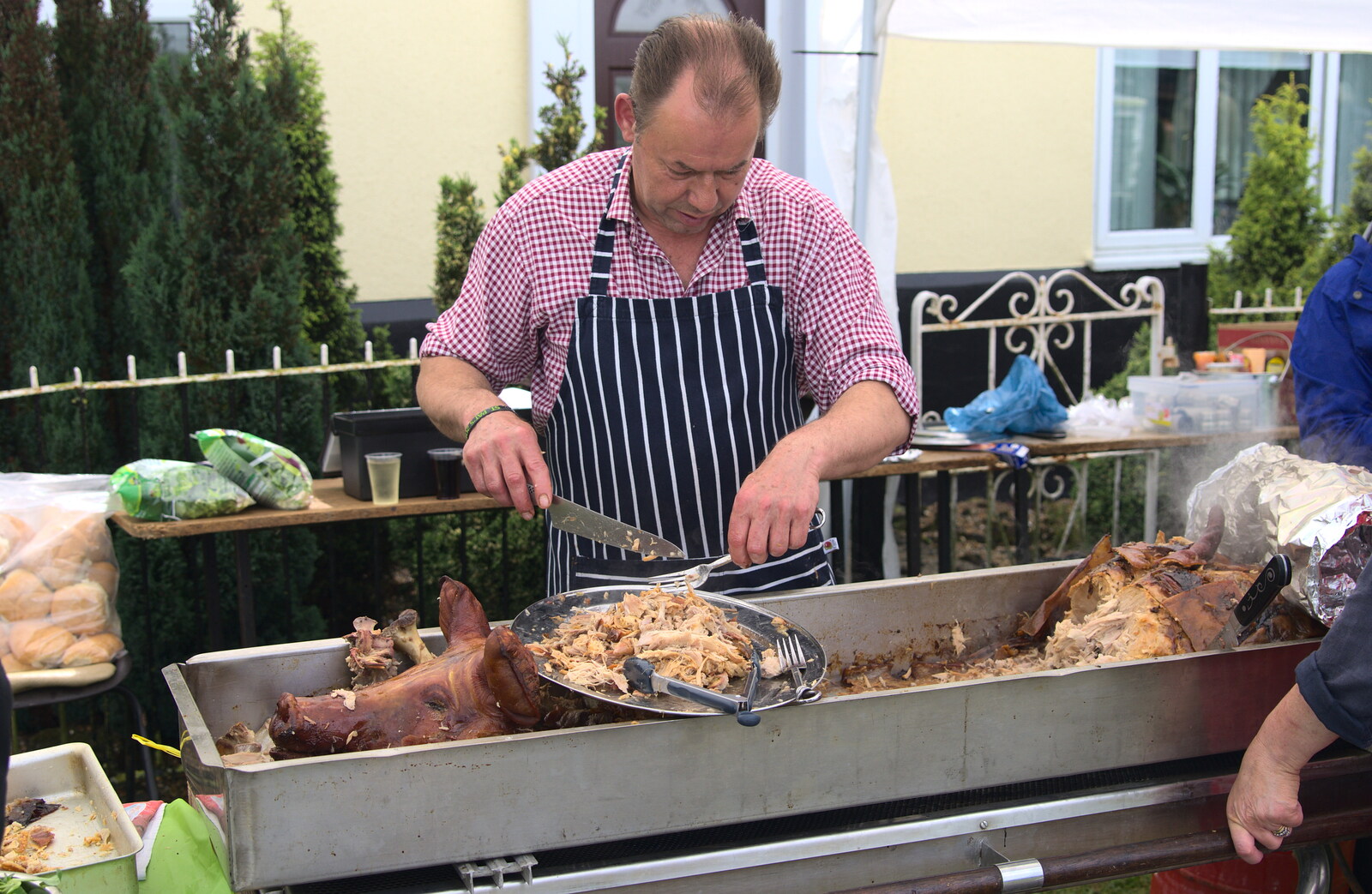 Hog is served from Thrandeston Pig, Little Green, Thrandeston, Suffolk - 29th June 2014