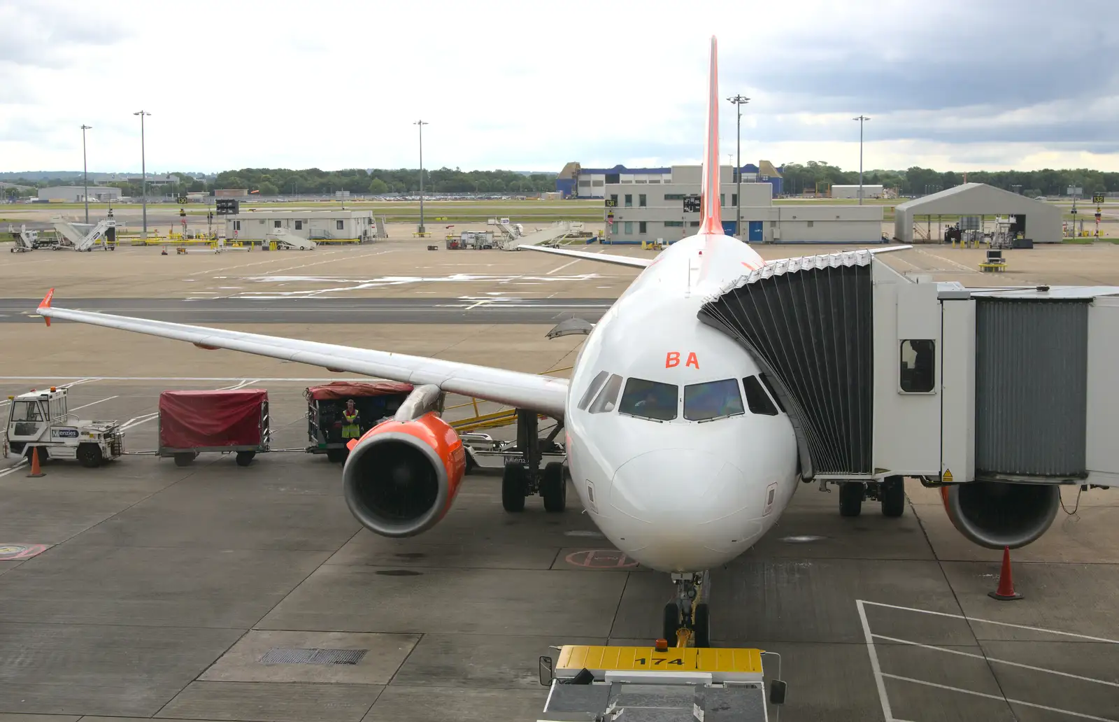 EasyJey actually uses air bridges, unlike some, from The Open Education Challenge, Barcelona, Catalonia - 13th July 2014