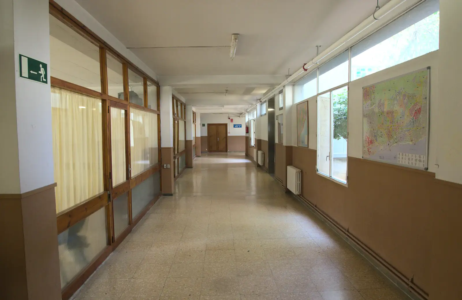 More deserted 1970s corridors, from The Open Education Challenge, Barcelona, Catalonia - 13th July 2014