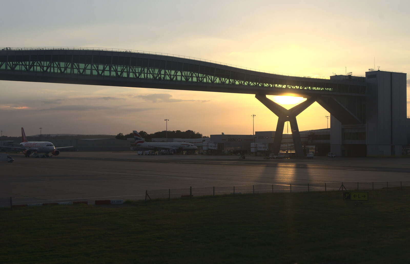 The giant inter-terminal walkway at Gatwick from The Open Education Challenge, Barcelona, Catalonia - 13th July 2014