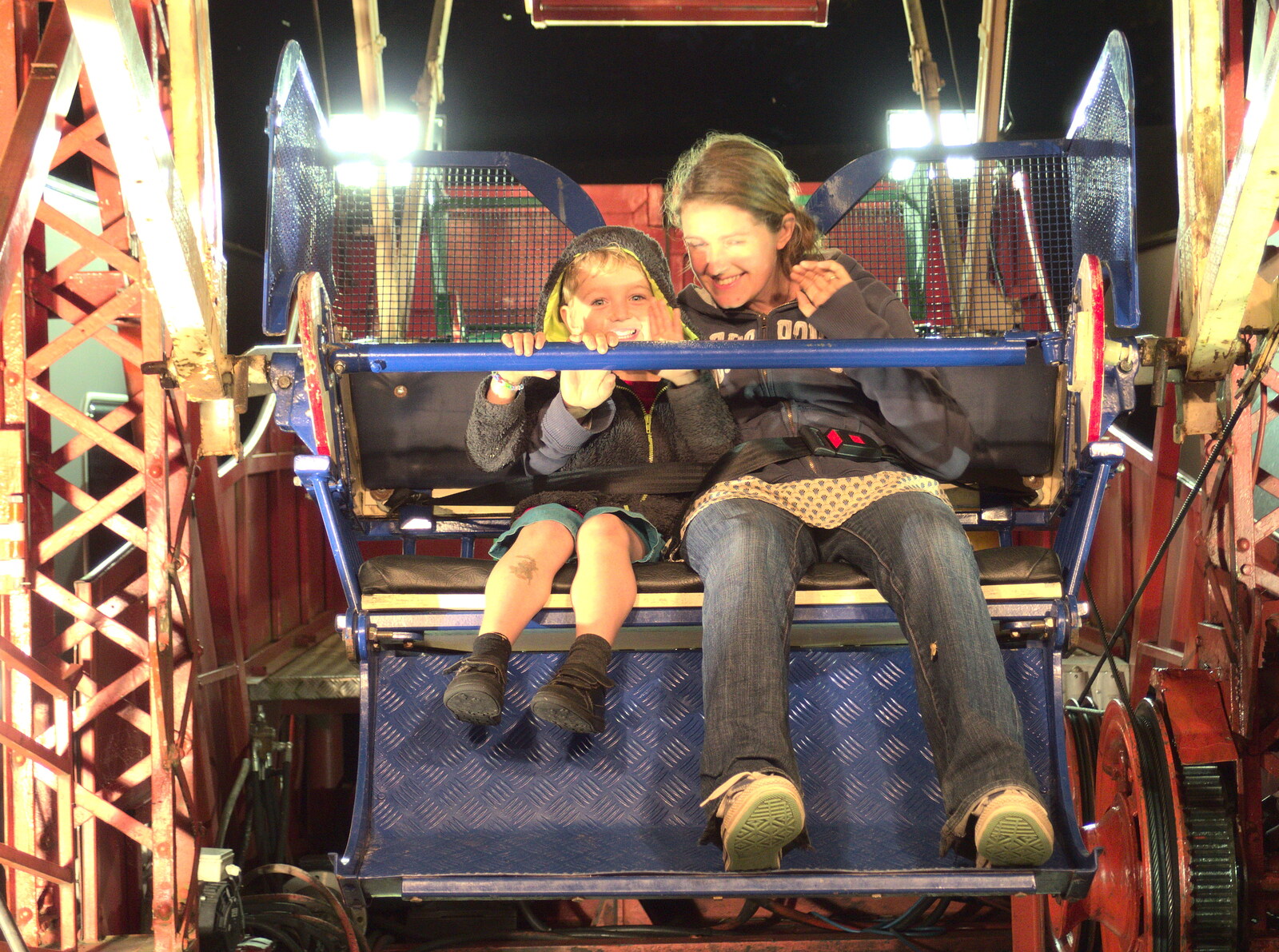 Fred and Isobel go round the wheel from Latitude Festival, Henham Park, Southwold, Suffolk - 17th July 2014