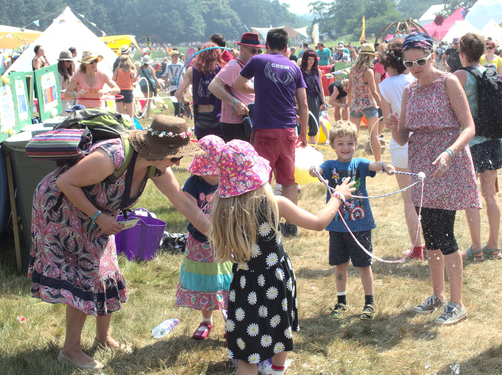 Rachel, Fred and Isobel do some massive bubbles from Latitude Festival, Henham Park, Southwold, Suffolk - 17th July 2014
