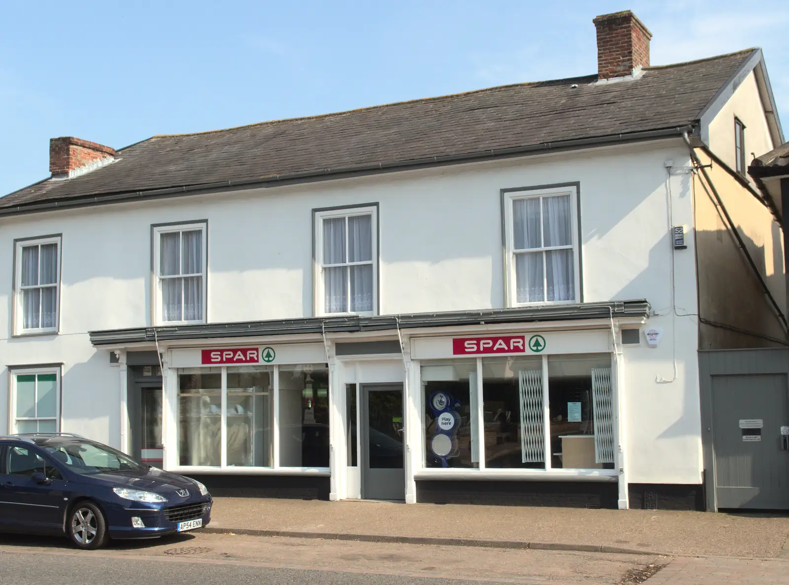 The Stradbroke Spar has closed down, from Latitude Festival, Henham Park, Southwold, Suffolk - 17th July 2014