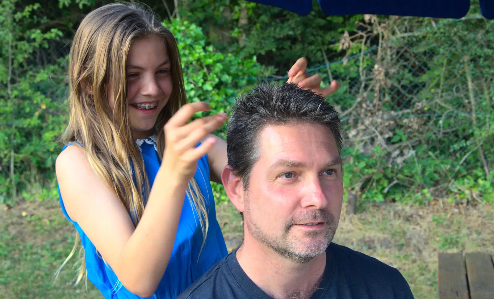 Sydney picks fleas out of Sean's hair, from Bob and Bernice's 50th Wedding Anniversary, Hinton Admiral, Dorset - 25th July 2014