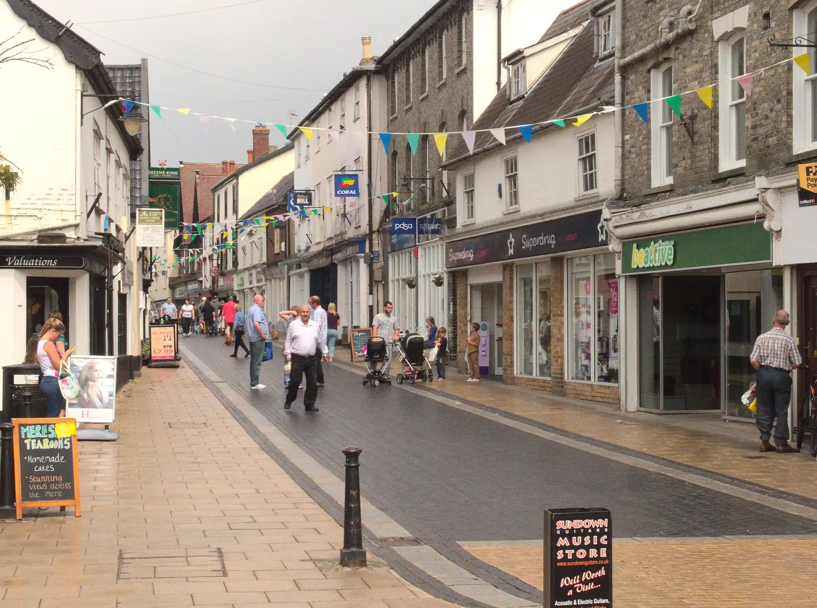 Mere Street in Diss, from The BSCC at Harleston, and a Visit From Cambridge, Brome, Suffolk - 31st July 2014