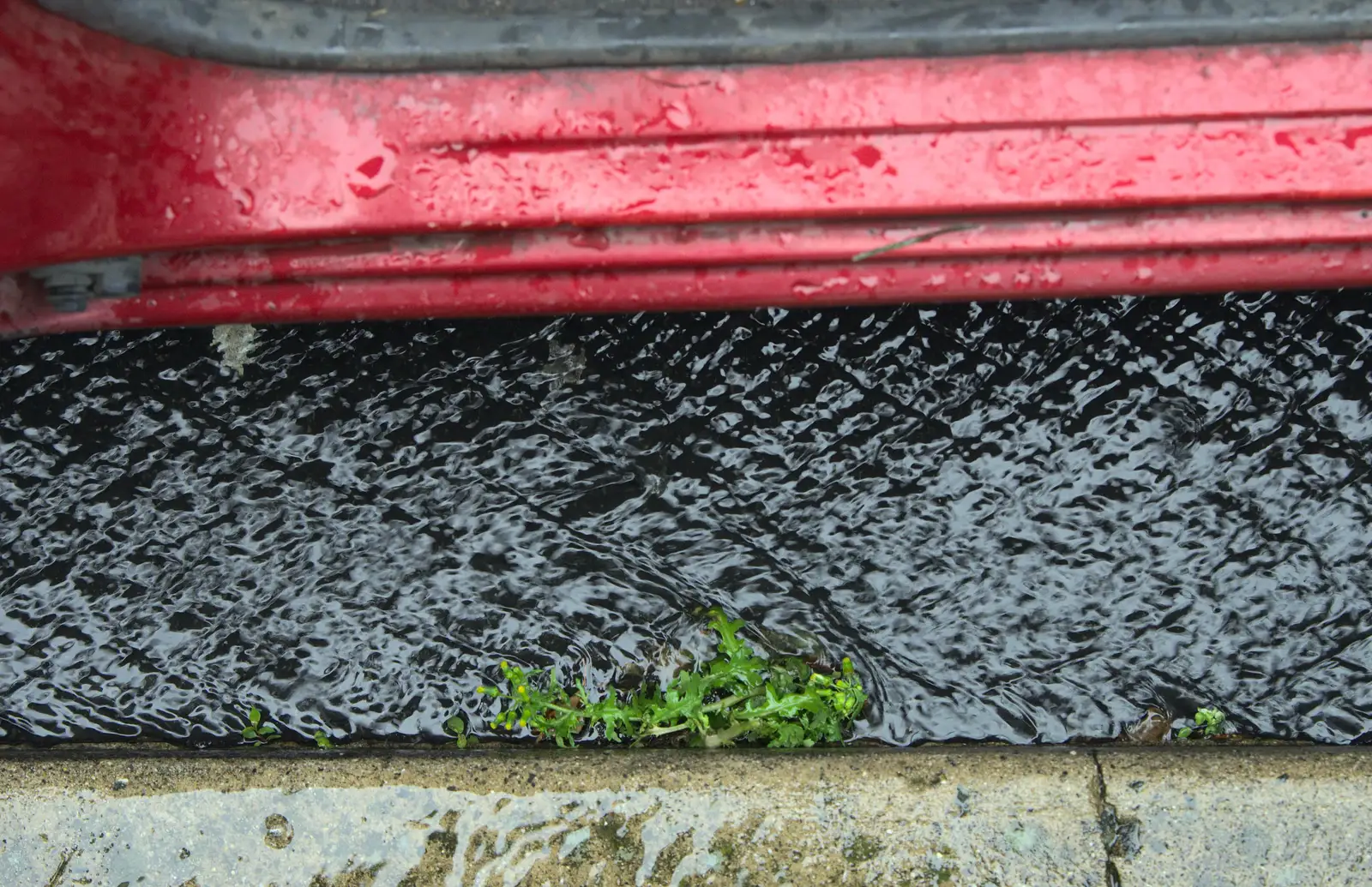 Under Philly's car, a river runs, from Camping at Silver Strand, Wicklow, County Wicklow, Ireland - 7th August 2014