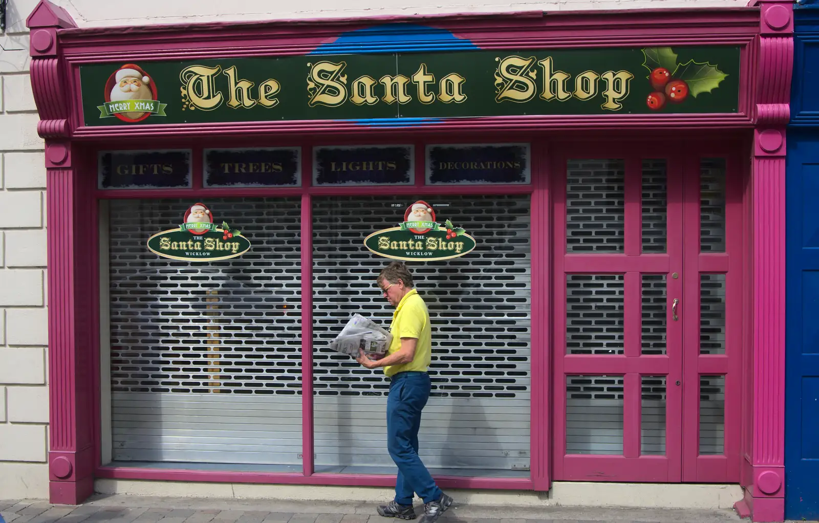 A very out-of-season shop in Wicklow, from Camping at Silver Strand, Wicklow, County Wicklow, Ireland - 7th August 2014