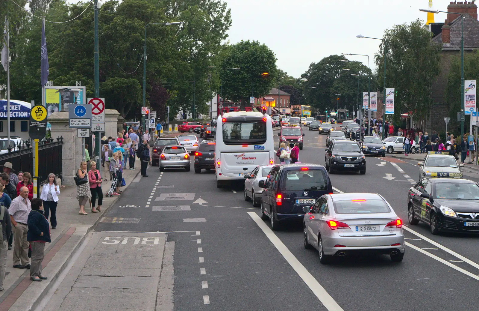 Merrion Road and the horse show crowds, from A Night Out in Dublin, County Dublin, Ireland - 9th August 2014