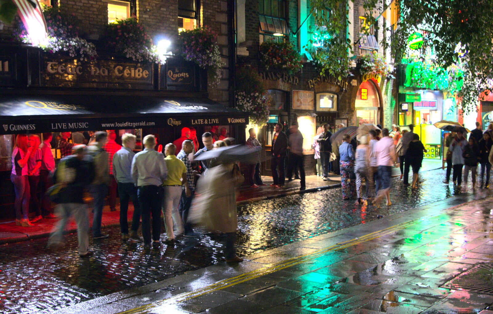Crowds down in Temple Bar from A Night Out in Dublin, County Dublin, Ireland - 9th August 2014