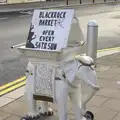 An elephant points the way to the market, A Night Out in Dublin, County Dublin, Ireland - 9th August 2014