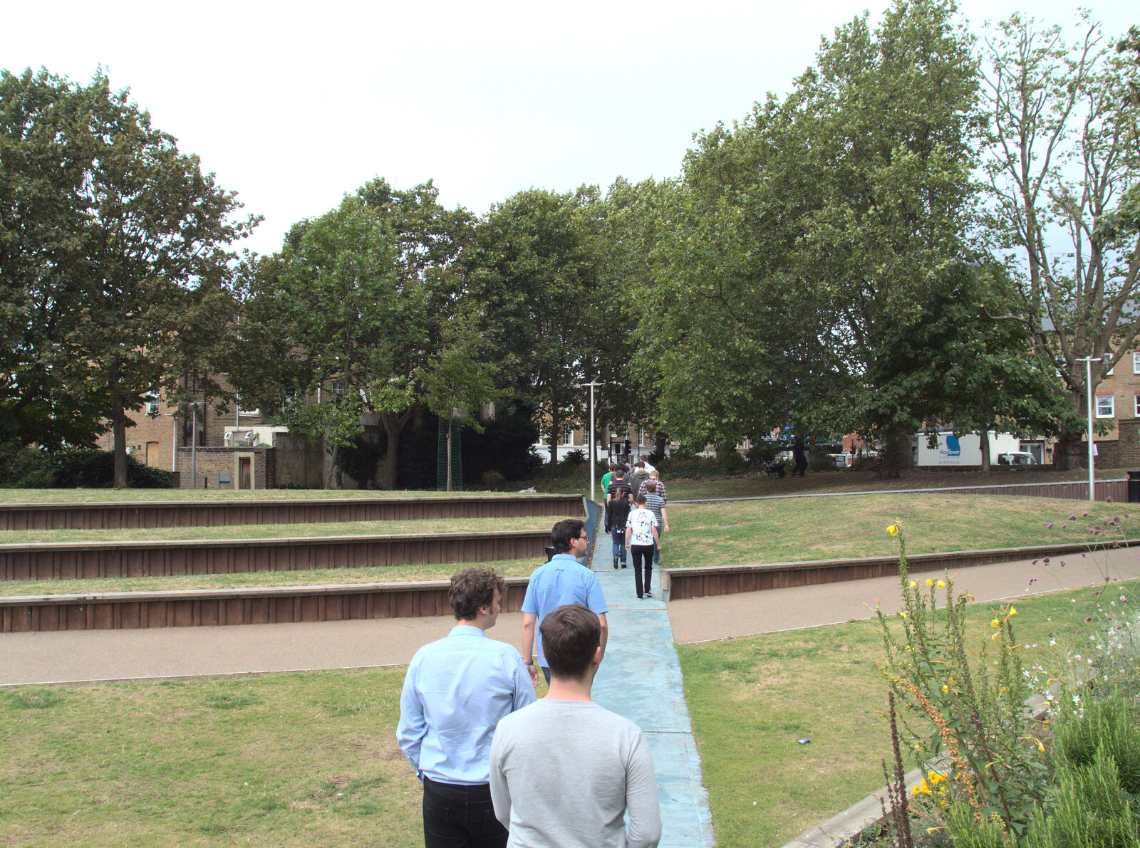 In Mint Street Park, on another trip back from Train Fails, and Pizza Pub, Manningtree and Southwark - 12th August 2014