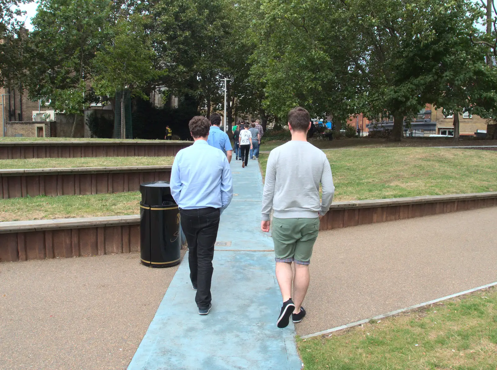 The raised grass steps of Mint Street Park, from Train Fails, and Pizza Pub, Manningtree and Southwark - 12th August 2014