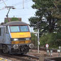 Class 90 90015 Colchester Castle heads up the line, Train Fails, and Pizza Pub, Manningtree and Southwark - 12th August 2014