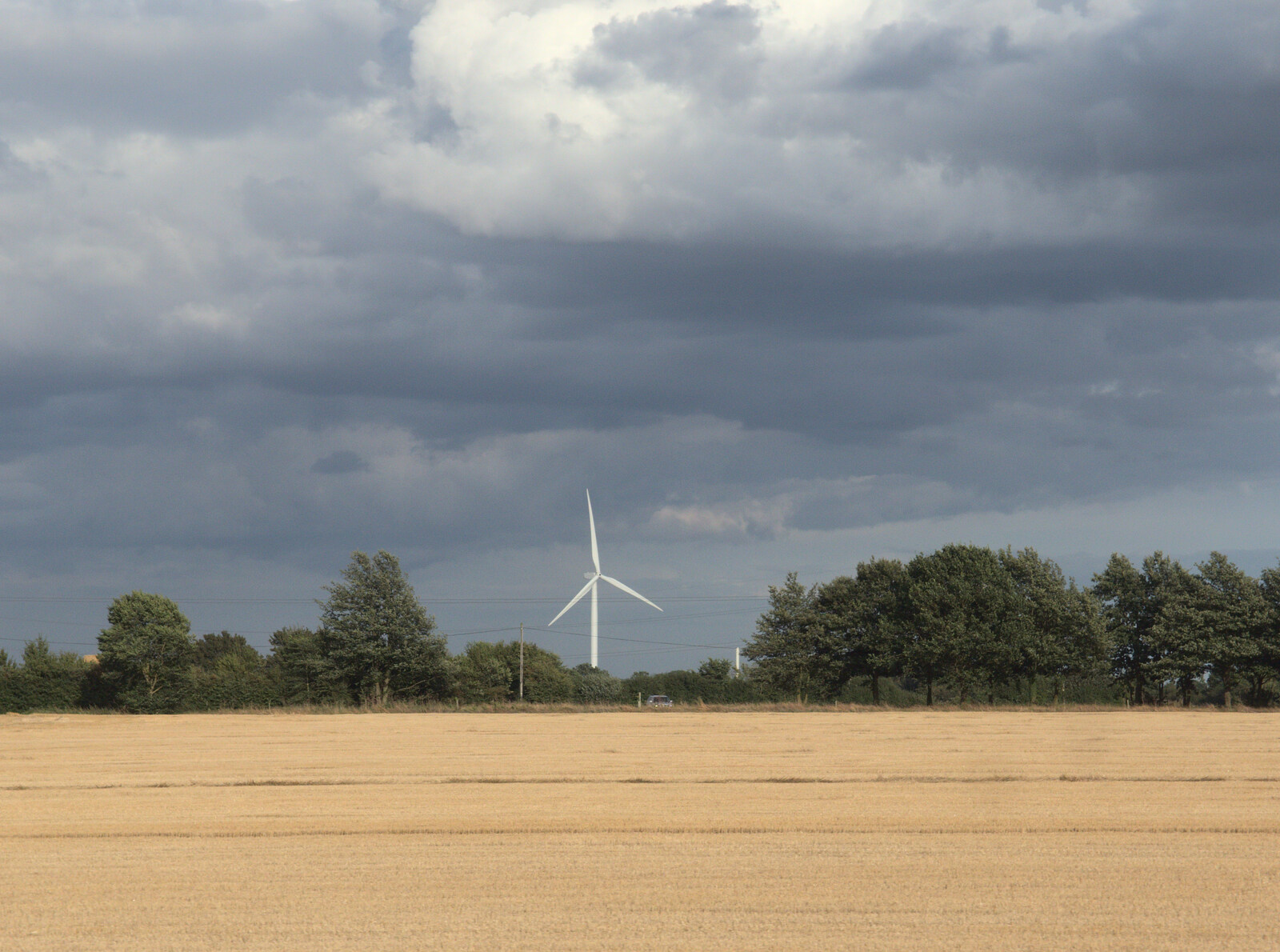 A wind turbine of the wheat fields from SwiftKey Innovation Day, and Pizza Pub, Westminster and Southwark - 14th August 2014