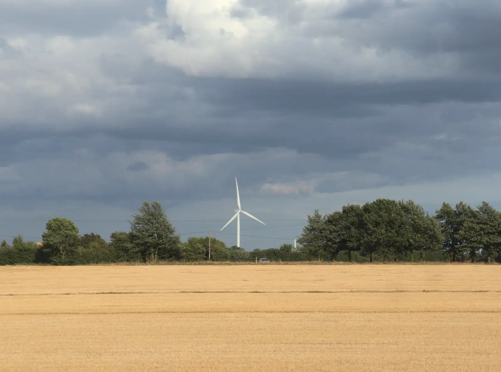 A wind turbine of the wheat fields, from SwiftKey Innovation Day, and Pizza Pub, Westminster and Southwark - 14th August 2014