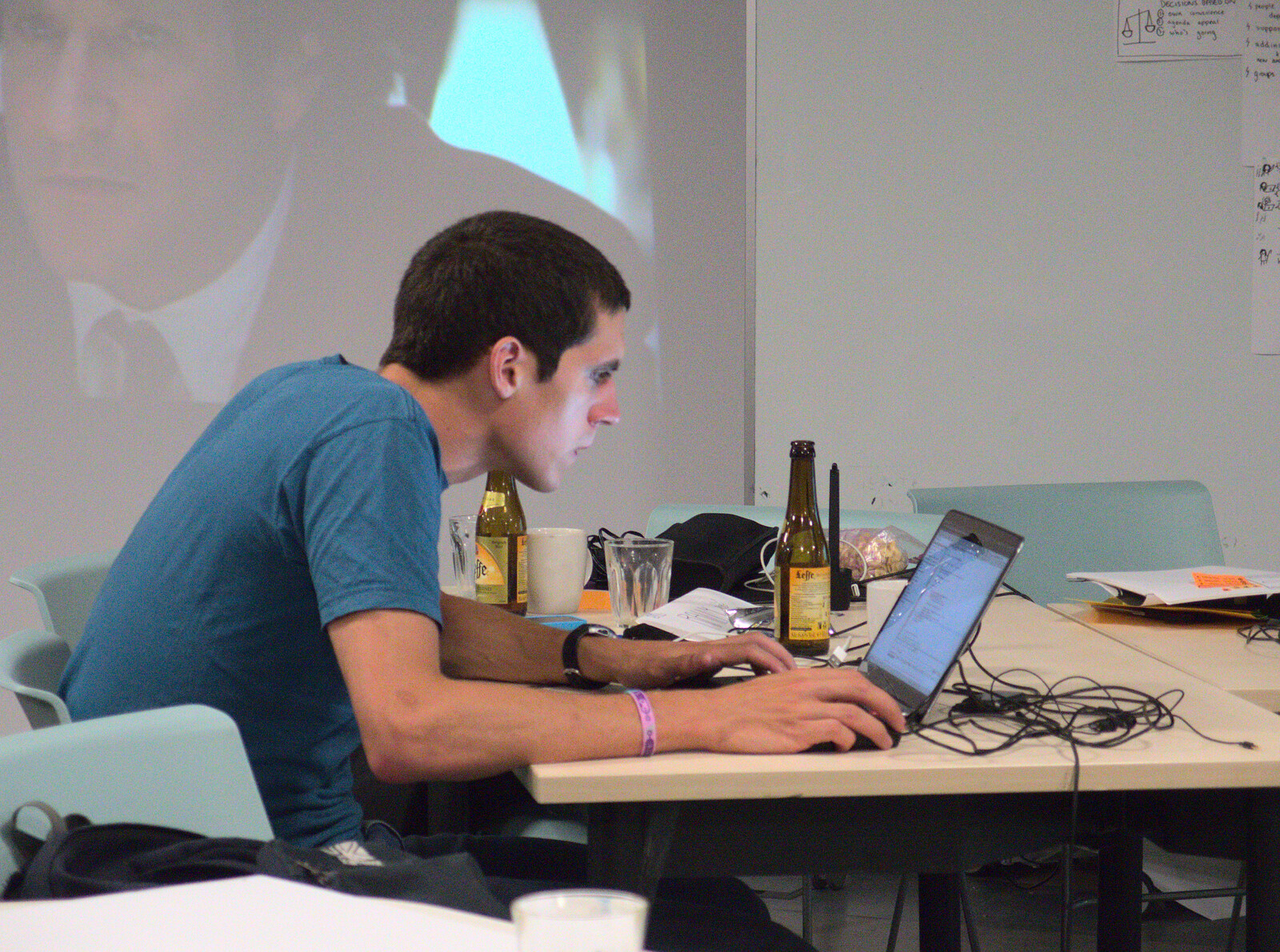 Lachie does some coding from SwiftKey Innovation Day, and Pizza Pub, Westminster and Southwark - 14th August 2014