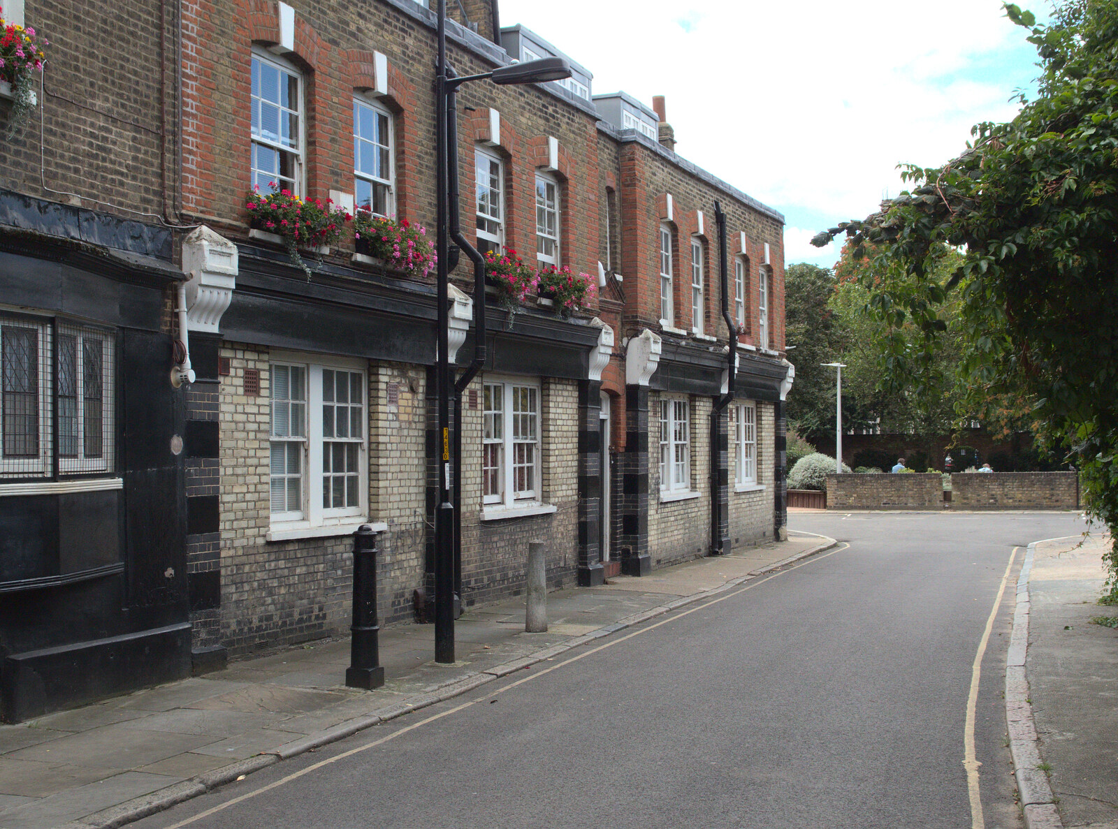 Nice houses on Weller Street from SwiftKey Innovation Day, and Pizza Pub, Westminster and Southwark - 14th August 2014