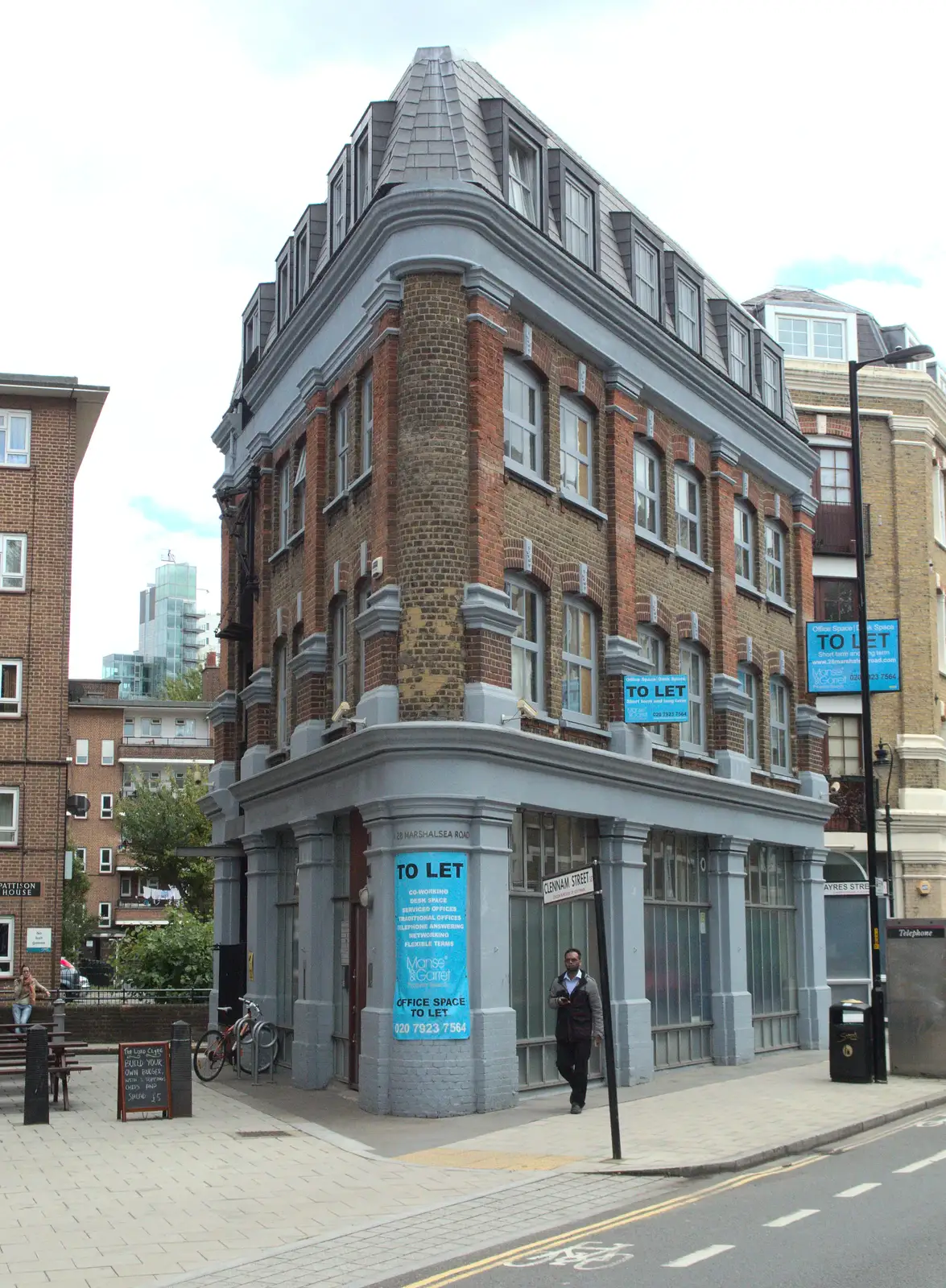 A mini Flatiron building on Marshalsea Avenue, from SwiftKey Innovation Day, and Pizza Pub, Westminster and Southwark - 14th August 2014