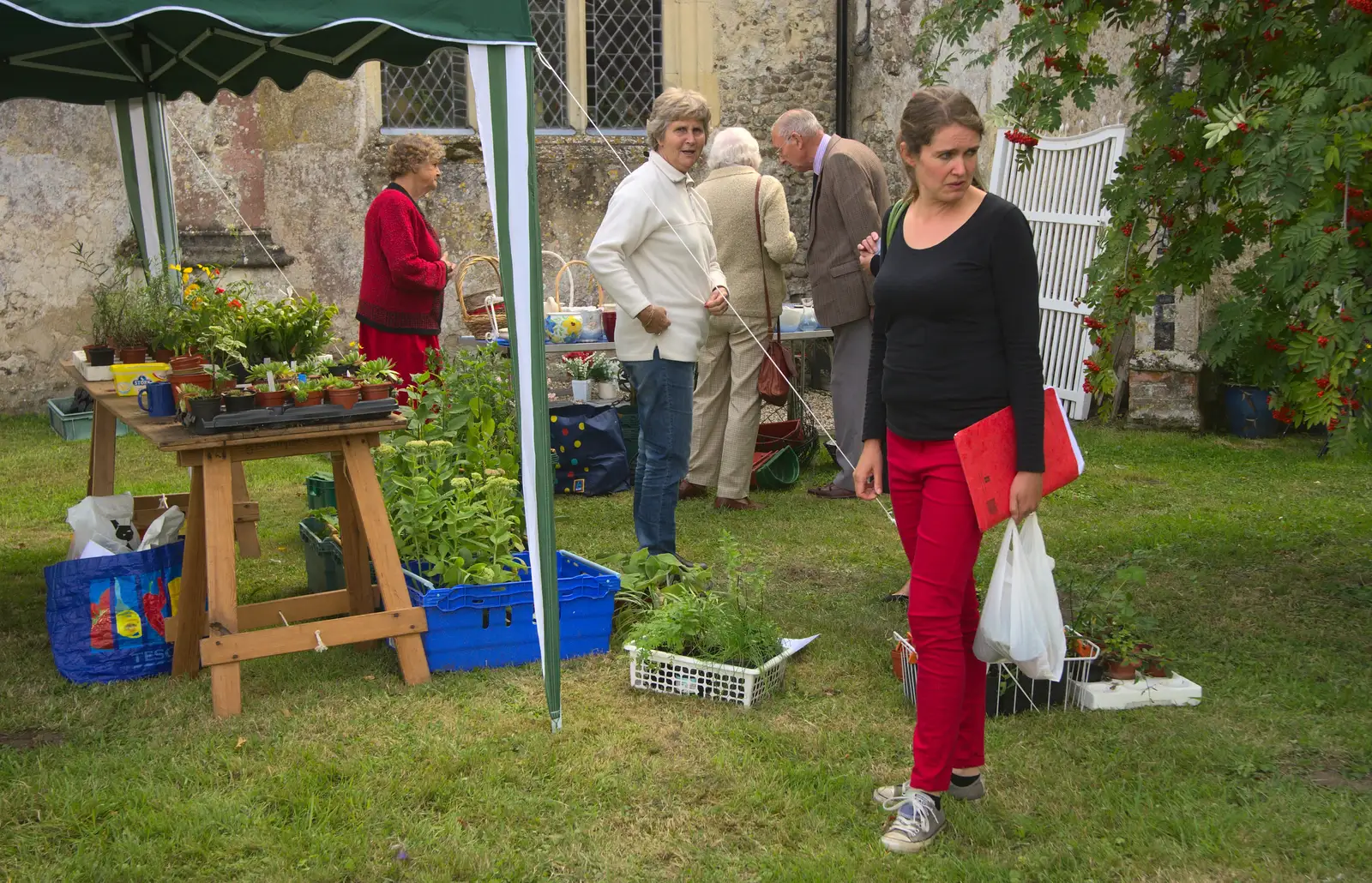 Isobel roams around in skinny red jeans, from The Oaksmere, and the Gislingham Flower Festival, Suffolk - 24th August 2014