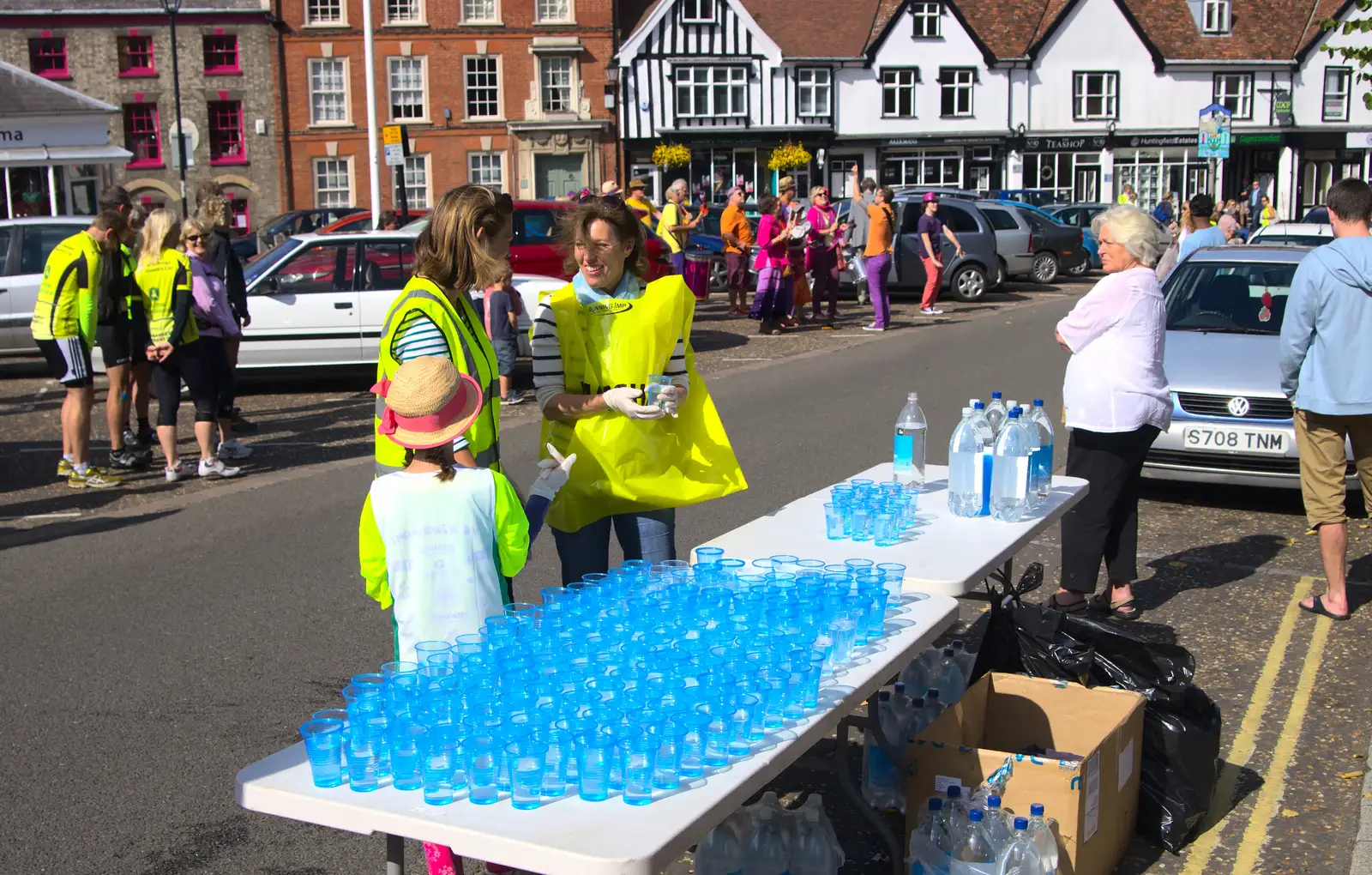 A refreshment station, from The Framlingham 10k Run, Suffolk - 31st August 2014