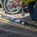 Discarded plastic cups are picked up, The Framlingham 10k Run, Suffolk - 31st August 2014