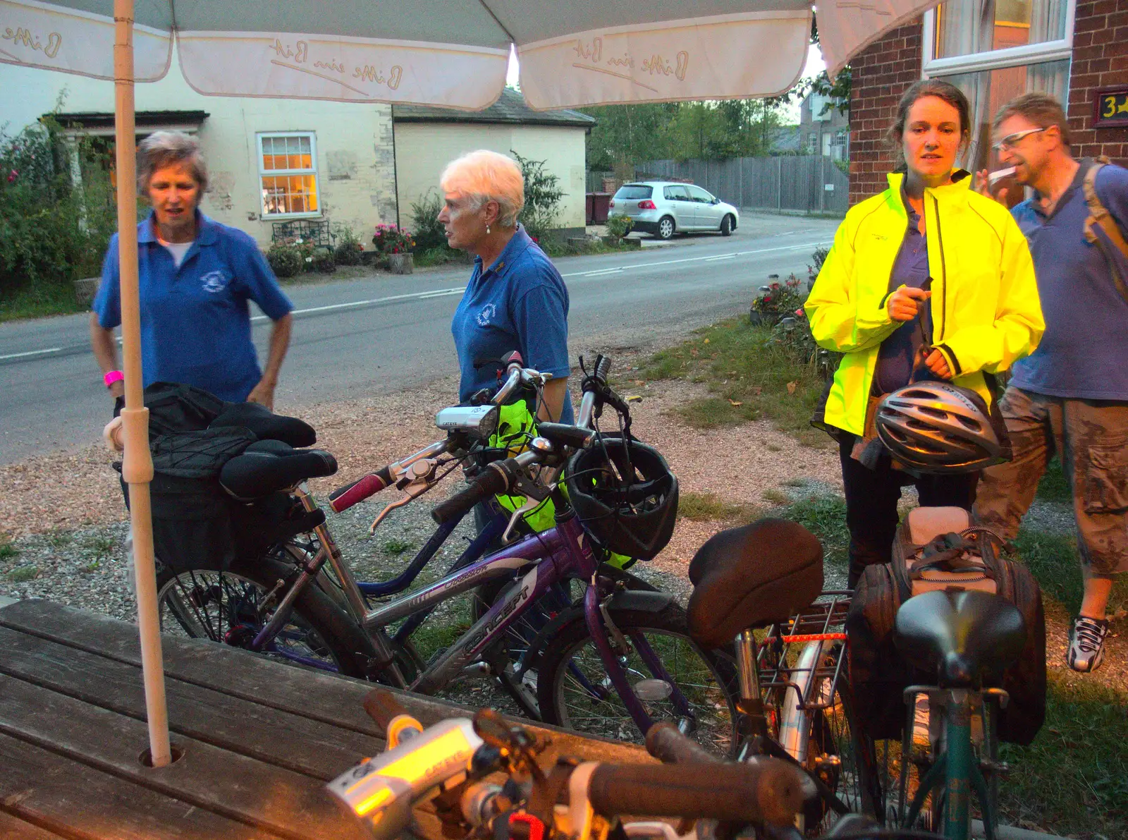 The gang at the Mellis Railway Tavern, from Bike Rides and the BSCC at the Railway, Mellis and Brome, Suffolk - 18th September 2014