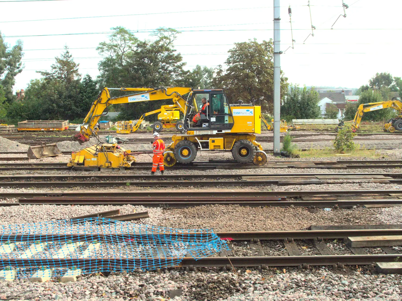 More converted digger action, from New Railway and a Trip to Ikea, Ipswich and Thurrock - 19th September 2014