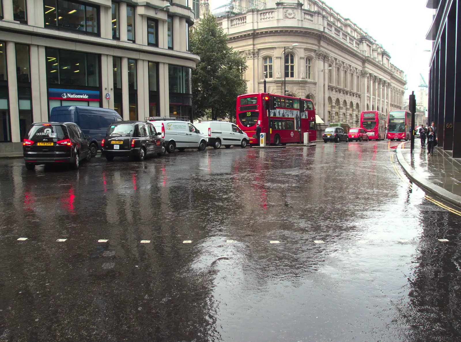 It's lashing it down on Threadneedle Street, from A House Built of Wax and Diss Randomness, Southwark Street, London - 30th September 2014