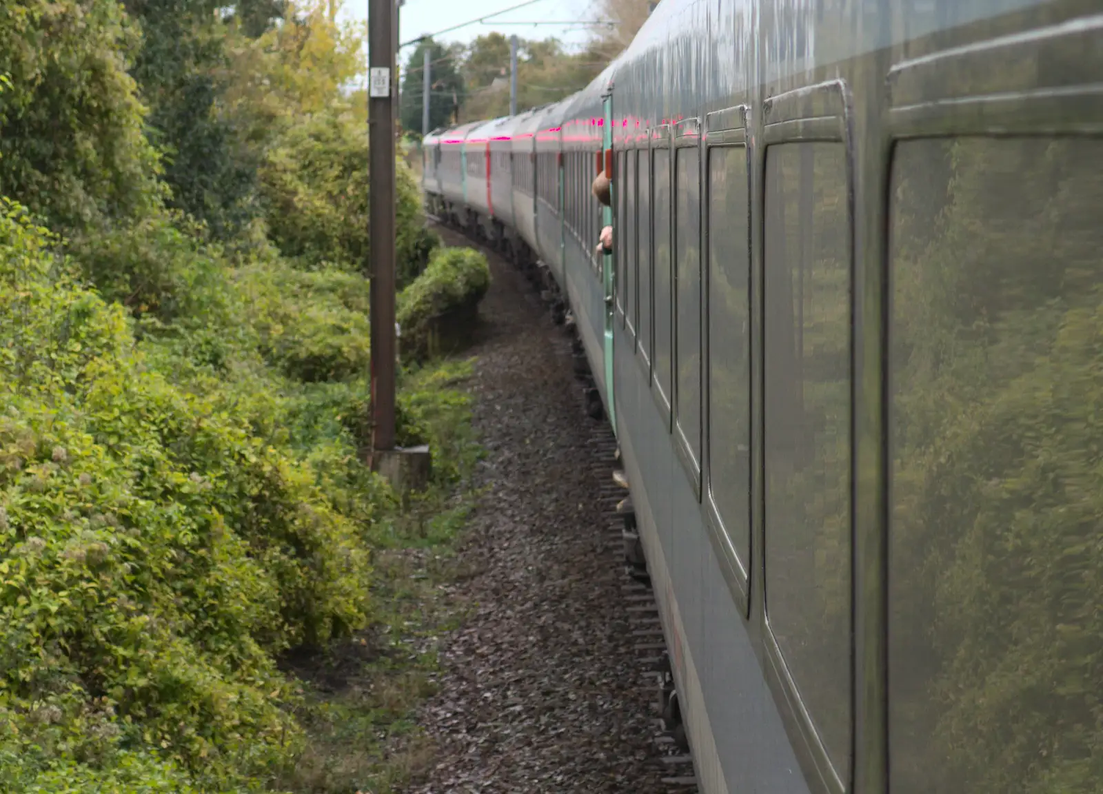 Looking down to the front of the train, from (Very) Long Train (Not) Running, Stowmarket, Suffolk - 21st October 2014