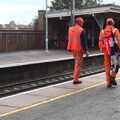 Network Rail dudes walk down the platform, (Very) Long Train (Not) Running, Stowmarket, Suffolk - 21st October 2014